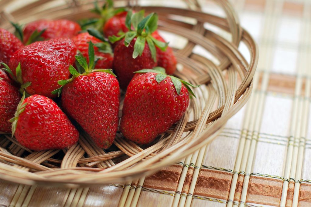 5 benefits of strawberry
